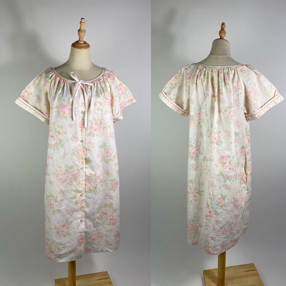 VINTAGE 90s ALLURE Floral Short Sleeve Tie Neck Nightgown Made in USA medium